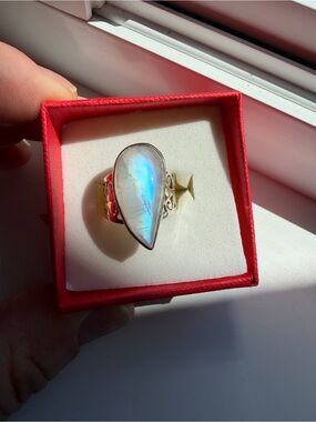 Sterling Silver Teardrop Moonstone Ring - Rainbow Blue Sheen